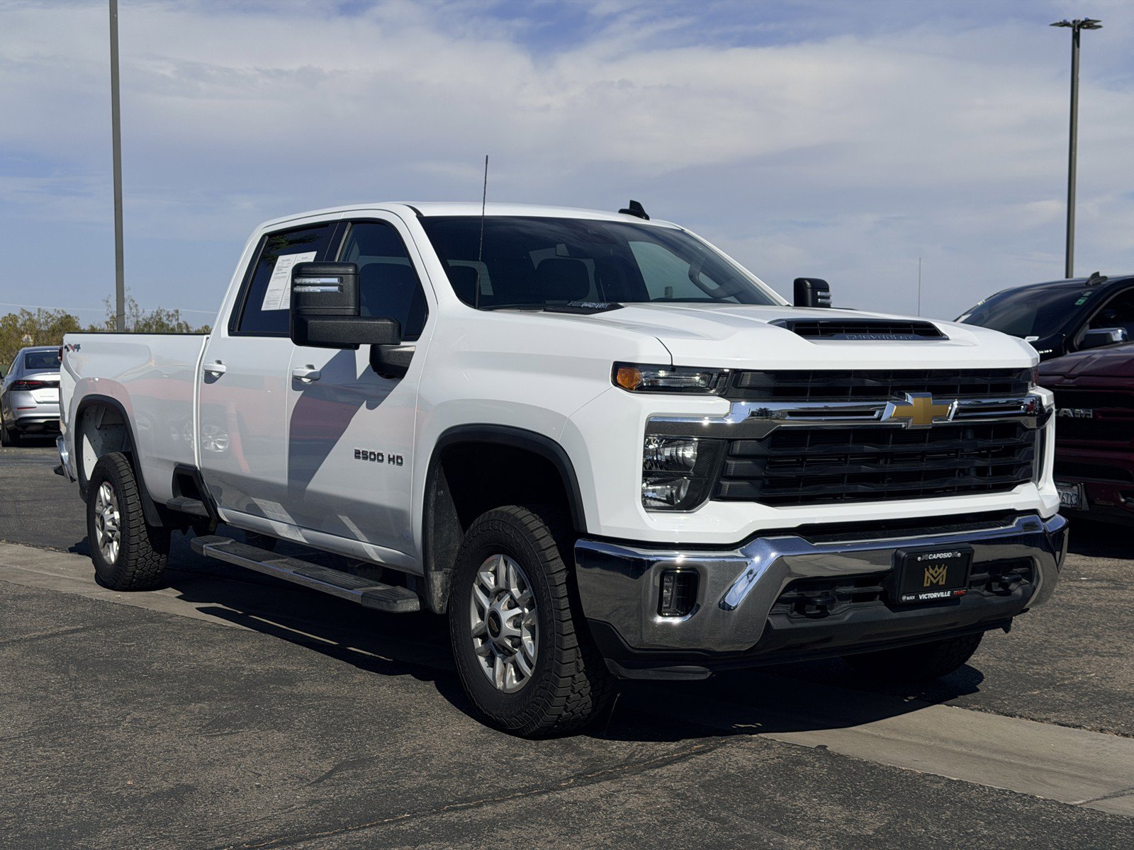 Used 2025 Chevrolet Silverado 2500 LT w/ Convenience Package AWD/4WD image 1
