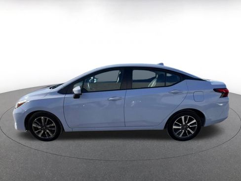 Used 2025 Nissan Versa SV image 8