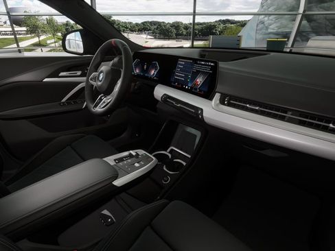 New 2026 BMW X2 xDrive28i w/ M Sport Package image 40