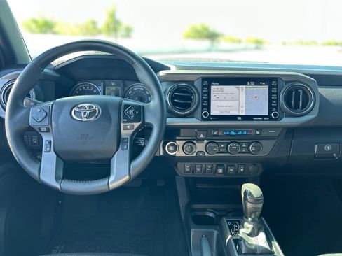Used 2022 Toyota Tacoma TRD Pro AWD/4WD image 16