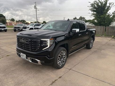 New 2026 GMC Sierra 1500 Denali Ultimate w/ LPO, Black Badging Package AWD/4WD image 2