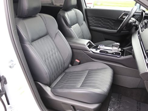 Used 2025 Mitsubishi Outlander SEL AWD/4WD image 20