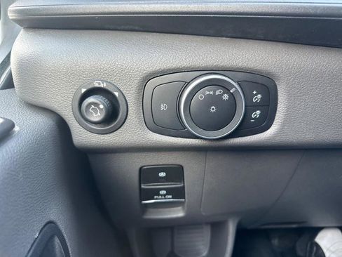 Used 2021 Ford Transit 350 XLT image 33