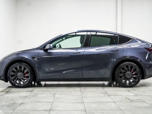 Used 2022 Tesla Model Y Performance AWD/4WD image 10
