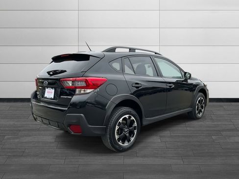Used 2023 Subaru Crosstrek 2.0i image 3
