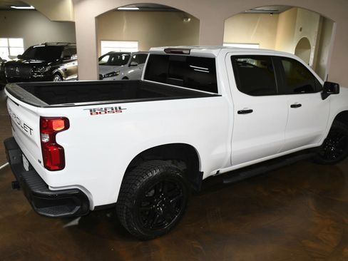 Used 2021 Chevrolet Silverado 1500 LT Trail Boss w/ Convenience Package II image 79