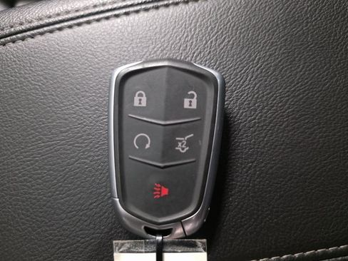 Used 2022 Cadillac XT4 Premium Luxury w/ Technology Package image 36