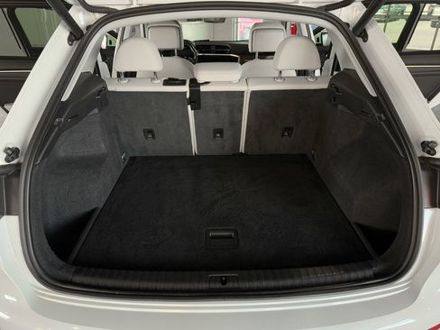 Used 2020 Audi Q3 2.0T Premium Plus w/ Premium Plus Package image 18