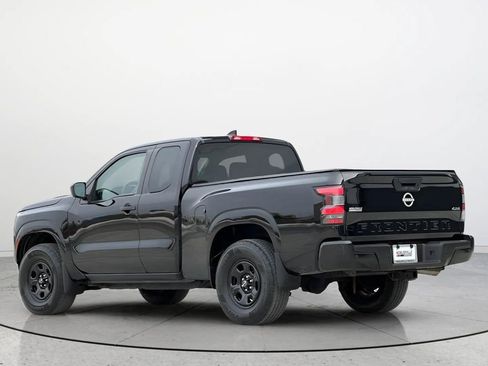 Used 2022 Nissan Frontier S w/ Technology Package image 2