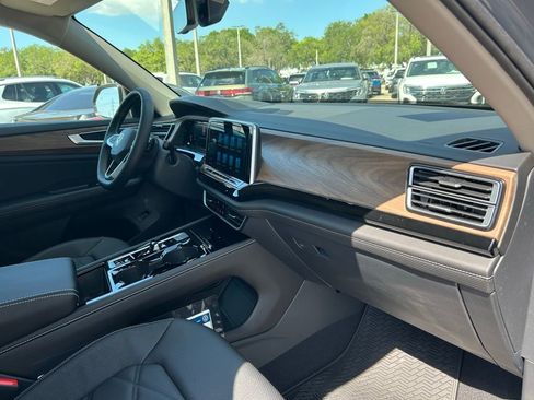 New 2026 Volkswagen Atlas SE FWD image 45