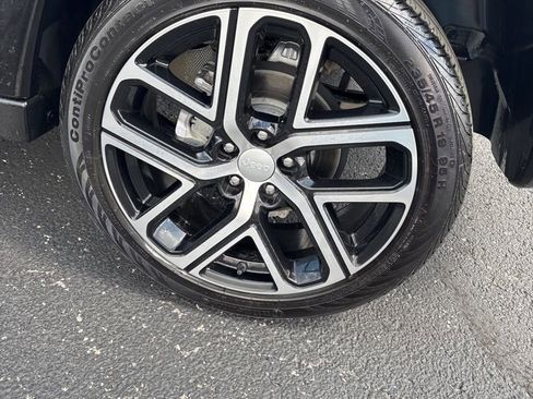 Used 2024 Jeep Compass Limited w/ Elite Group image 11