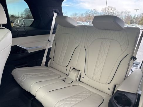 Used 2024 BMW X7 M60i w/ Executive Package image 21