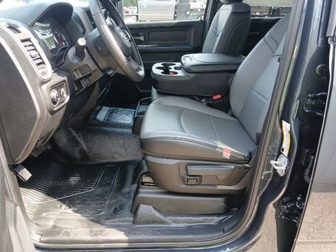 New 2026 RAM 3500 Tradesman AWD/4WD image 27