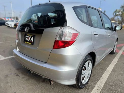 Used 2011 Honda Fit image 5