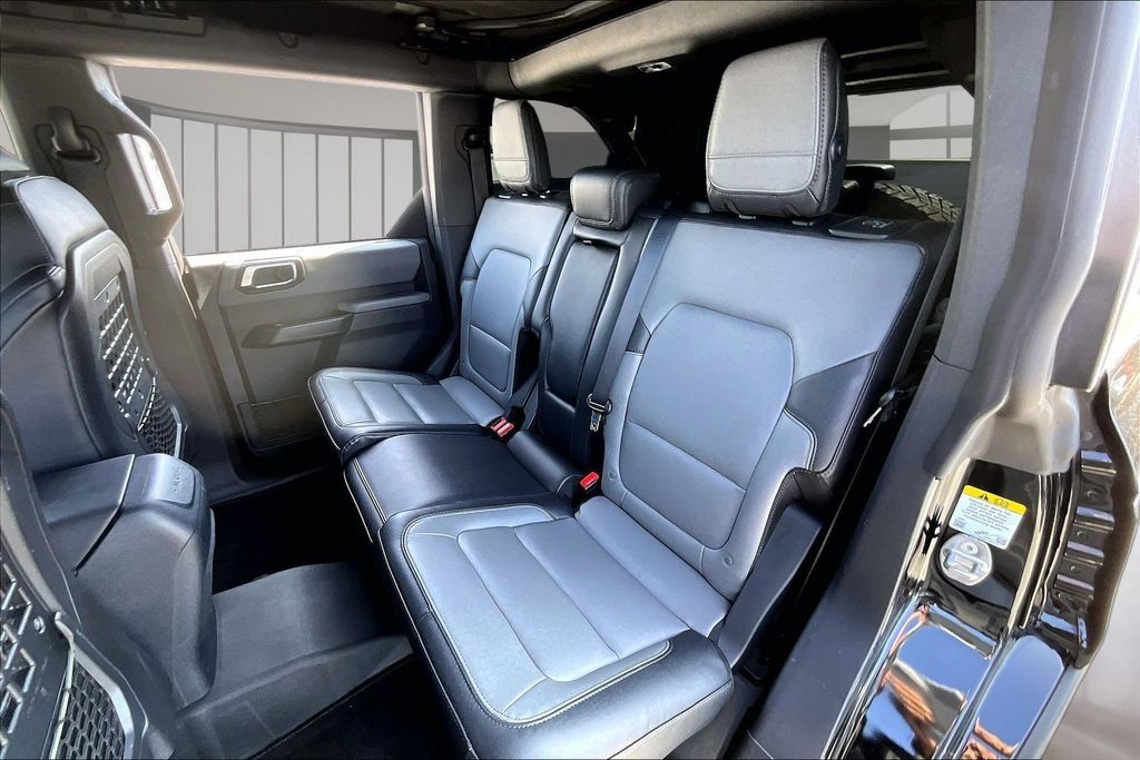 Used 2024 Ford Bronco Everglades AWD/4WD image 20