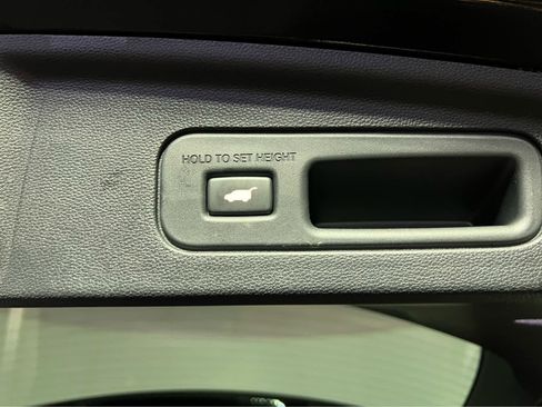 Used 2025 Acura MDX SH-AWD w/ Advance Package image 29