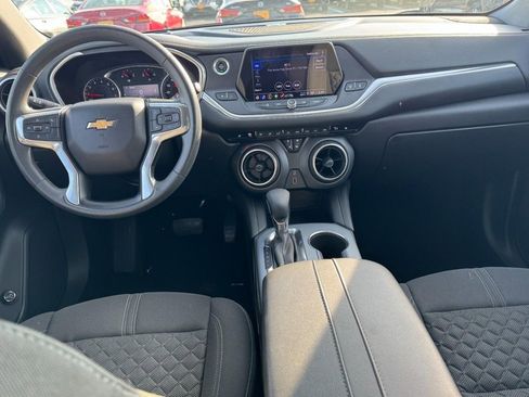 Used 2021 Chevrolet Blazer LT image 11