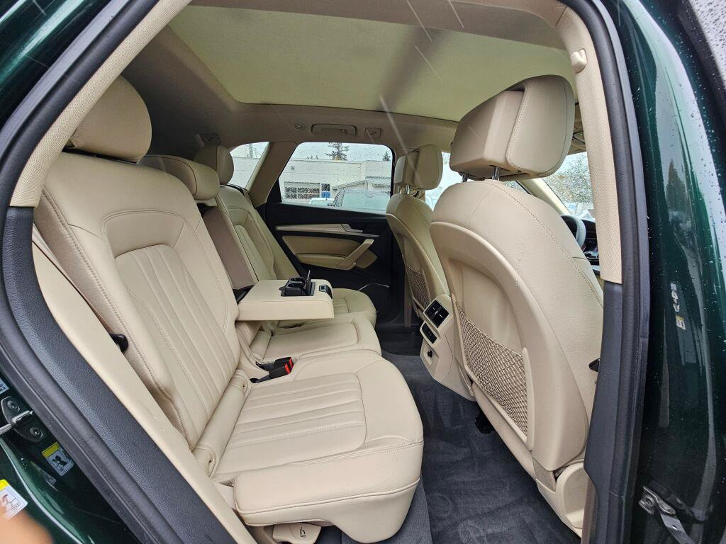 Used 2019 Audi Q5 2.0T Premium w/ Convenience Package AWD/4WD image 14