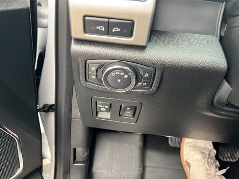 Used 2020 Ford F150 Lariat w/ Equipment Group 502A Luxury image 33