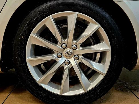 Used 2017 Volvo S90 T6 Momentum w/ Climate Package image 33