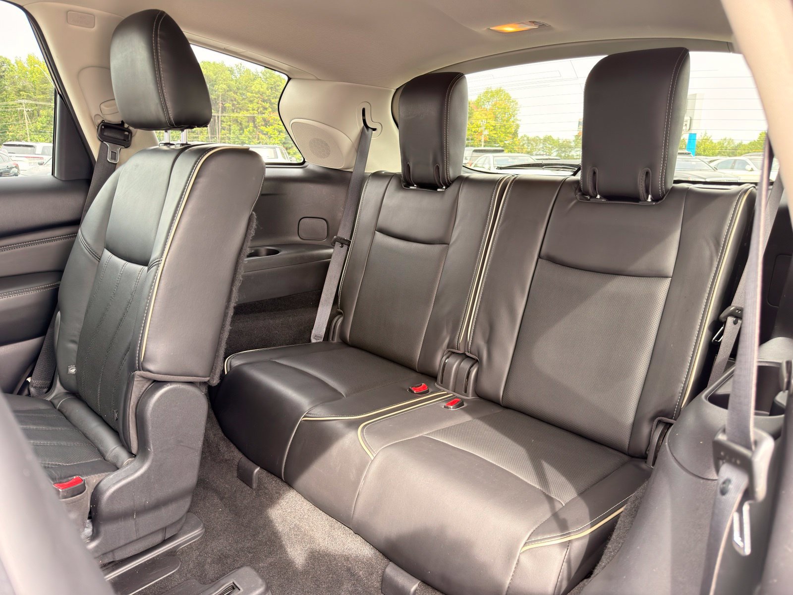 Used 2017 INFINITI QX60 Luxe w/ Premium Plus Package AWD/4WD image 22
