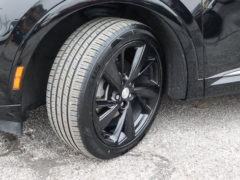 Used 2021 Buick Envision Essence w/ Technology Package I image 18