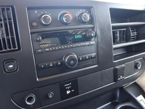 Used 2023 GMC Savana 2500 w/ Driver Convenience Package image 28