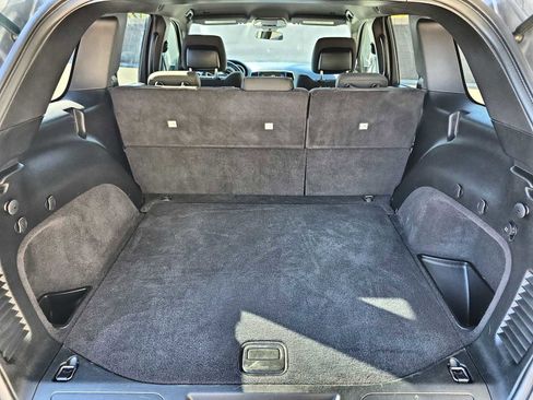 Used 2018 Jeep Grand Cherokee Laredo image 23