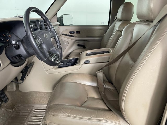 Used 2003 Chevrolet Silverado 2500 LT AWD/4WD image 2