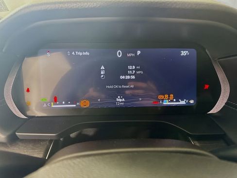 New 2025 Jeep Grand Cherokee L Limited w/ Luxury Tech Group II image 12