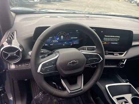 New 2026 Chevrolet Equinox LT w/ Midnight Edition AWD/4WD image 14