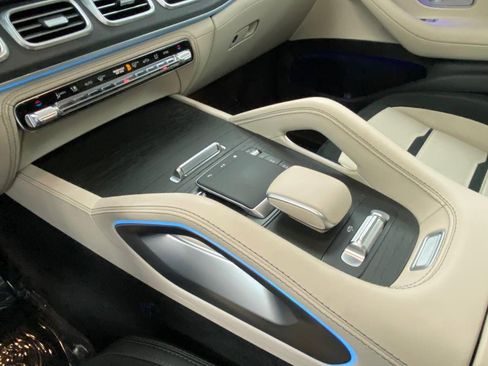 Used 2024 Mercedes-Benz GLS 63 AMG AMG GLS 63 4MATIC+ SUV image 33