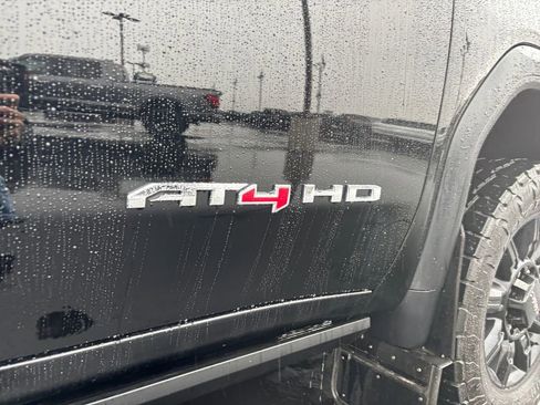 Used 2024 GMC Sierra 2500 AT4 w/ AT4 Premium Plus Package image 32