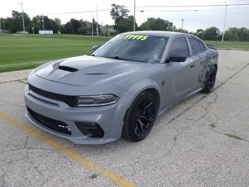 Used 2016 Dodge Charger SRT Hellcat RWD image 1