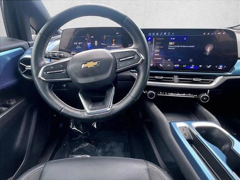 Used 2024 Chevrolet Equinox EV LT w/ LPO, Trailering Package FWD image 7