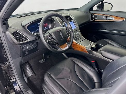 Used 2020 Lincoln Nautilus Reserve image 9