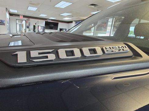 Used 2020 RAM 1500 Laramie w/ Sport Appearance Package AWD/4WD image 30