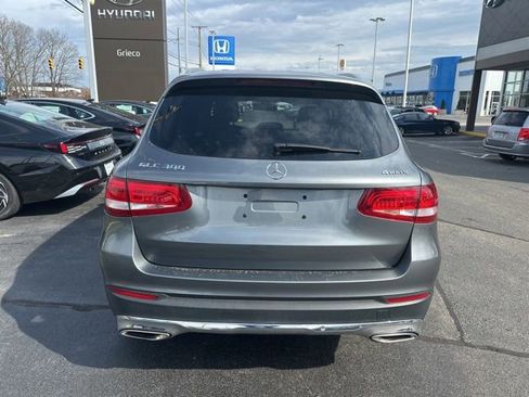 Used 2018 Mercedes-Benz GLC 300 4MATIC w/ Multimedia Package image 5