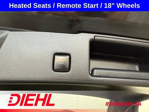 Used 2024 Ford Escape ST-Line AWD/4WD image 11