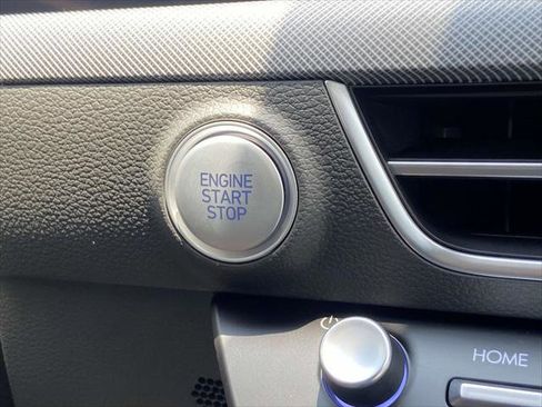 New 2025 Hyundai Sonata SE FWD image 17