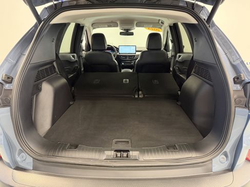 Used 2024 Ford Escape Platinum w/ Premium Technology Package AWD/4WD image 26
