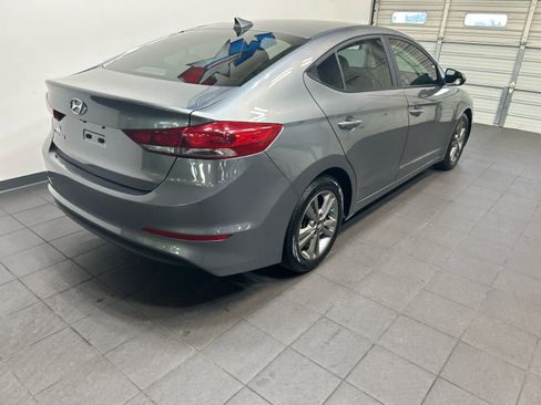 Used 2018 Hyundai Elantra SEL FWD image 3