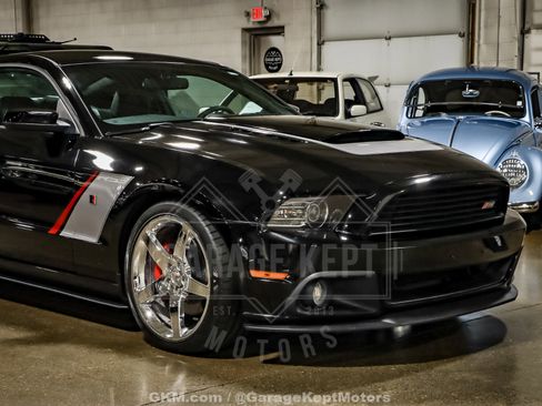 Used 2013 Ford Mustang GT Premium RWD image 13