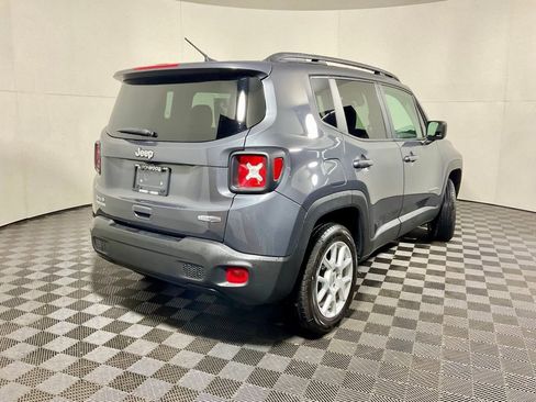 Used 2022 Jeep Renegade Latitude image 15