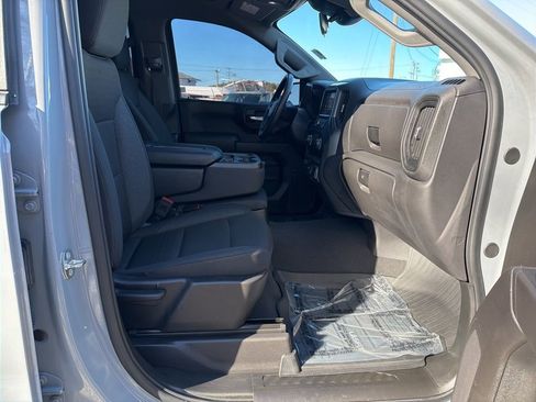 Used 2024 Chevrolet Silverado 1500 Custom w/ Turbomax Blackout Package image 31