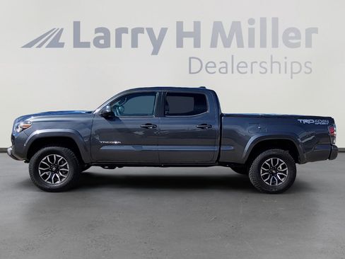 Certified 2020 Toyota Tacoma TRD Sport w/ Technology Package image 2