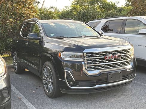 Used 2023 GMC Acadia Denali FWD image 3