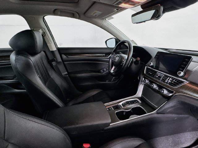 Used 2021 Honda Accord Touring image 26