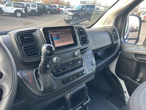 Used 2025 RAM ProMaster 2500 w/ Storage Group image 13