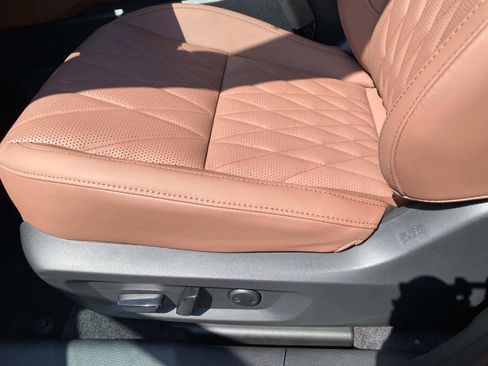 New 2025 Mitsubishi Outlander SEL image 10